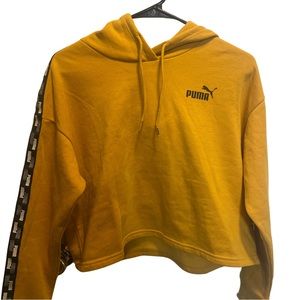 PUMA Cropped Hoodie